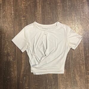 Nike Women's Gray Cropped Top - Medium